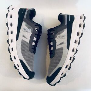 ON CLOUDVISTA Trail Running Shoes